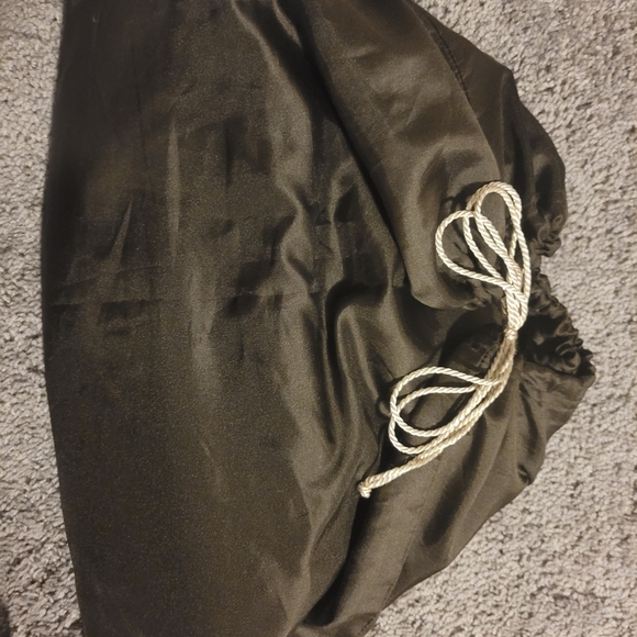 Purse - Picture 2 of 9